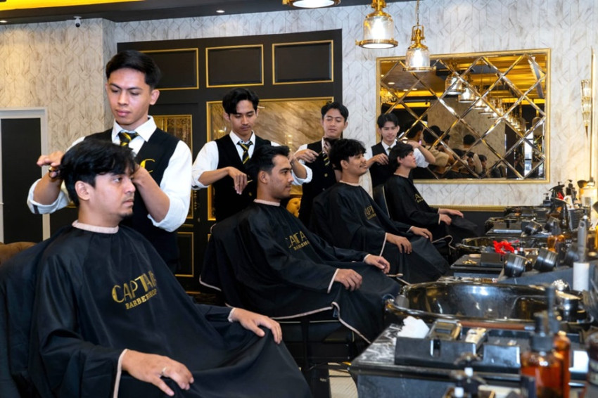 Potong Rapi, Tampil Percaya Diri di PRATAMA BARBERSHOP Cilacap