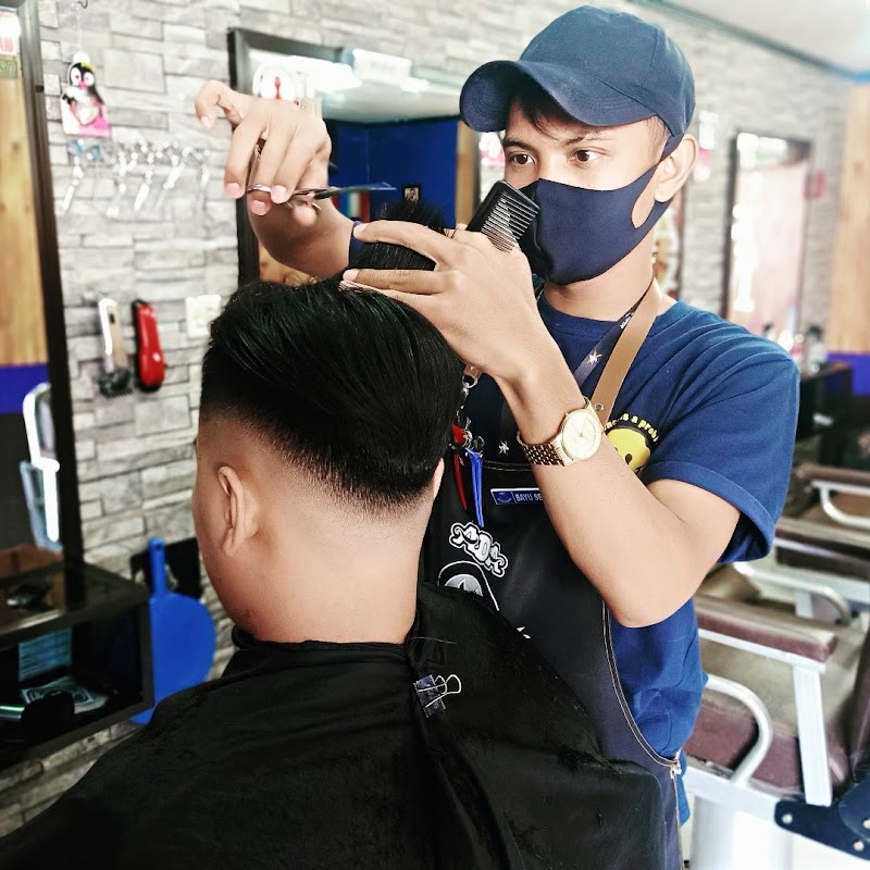 Potong Rapi, Tampil Percaya Diri di PRATAMA BARBERSHOP Cilacap
